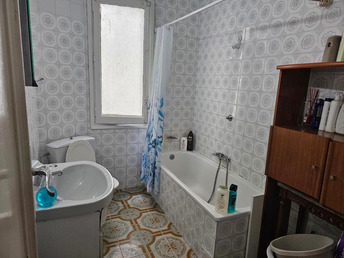 Centrica Habitacion Bed and Breakfast Madrid Eksteriør billede
