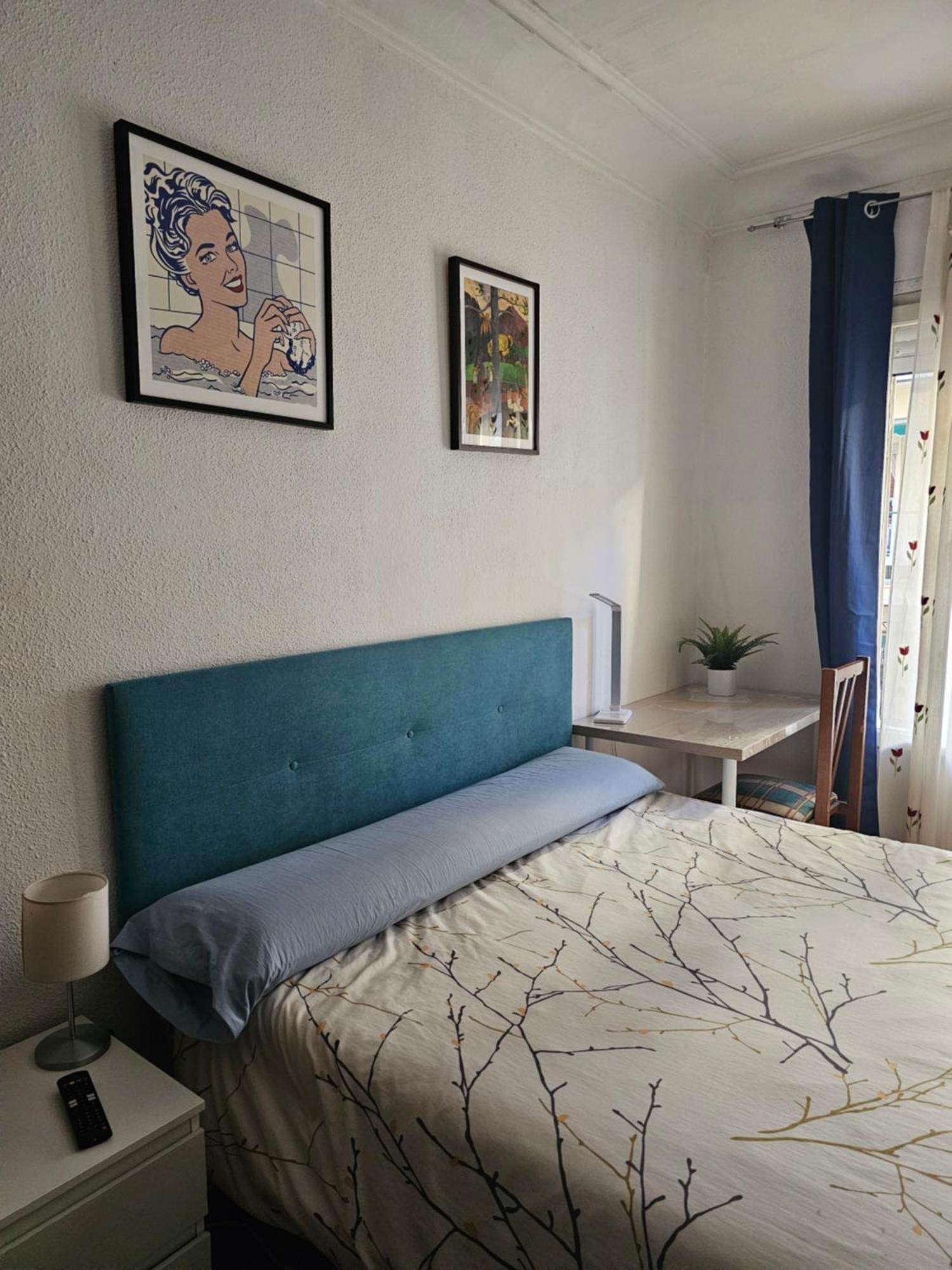 Centrica Habitacion Bed and Breakfast Madrid Eksteriør billede